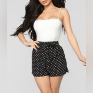 Fashion nova- Polka Dot Black Shorts size L
